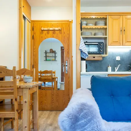 Perfectly Placed Petite Pad! *